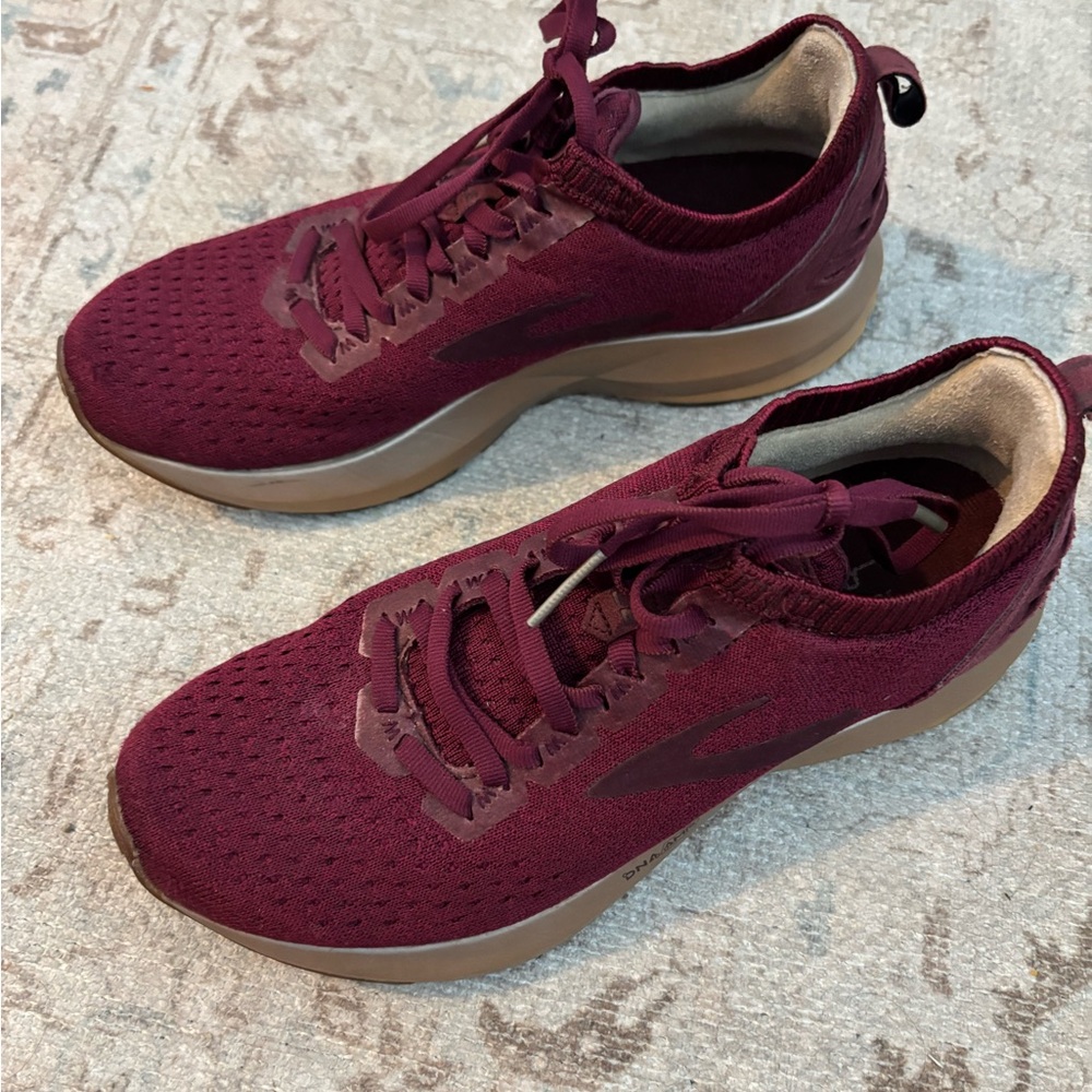 Brooks Women's Athletic Shoes - Burgundy - Picture 3 of 13
